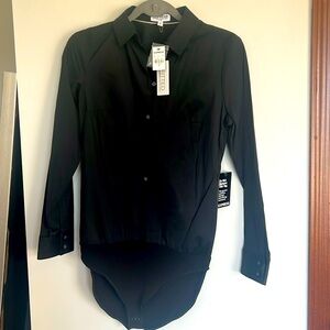 Express Essential Fitted Collar Shirt Size Medium Bodysuit